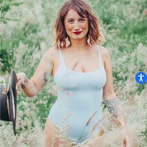 Andie Swim brand one piece swimsuit “The Havana” style - Size S